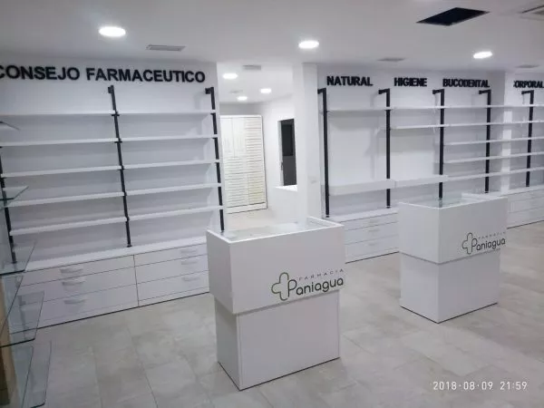 Proyecto interiorismo farmacia