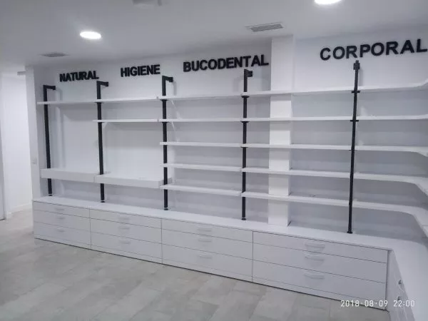 Proyecto interiorismo farmacia