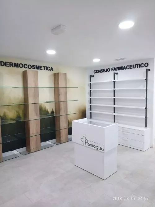 Proyecto interiorismo farmacia