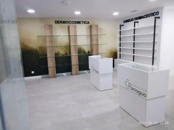 Proyecto interiorismo farmacia